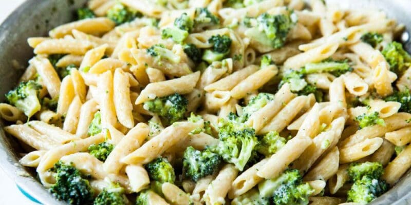 brokkoliszószos penne