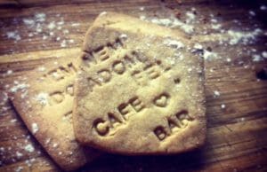 Kávézó, ahol kinyílik a világ