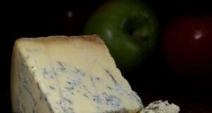 Kék is, büdös is, mégis szeretjük- a kékpenészes sajt titka kékpenészes sajt
