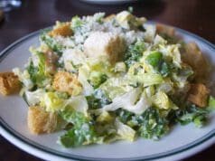 A Caesar saláta olasz és mexikói gyökerei eredeti Caesar saláta