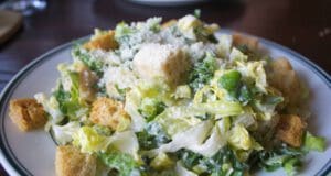 A Caesar saláta olasz és mexikói gyökerei eredeti Caesar saláta