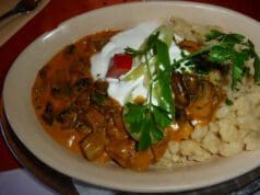 A legfinomabb gombapaprikás tejföllel habarva