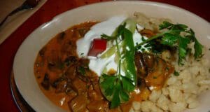 A legfinomabb gombapaprikás tejföllel habarva