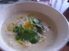 Melengető fokhagymakrémleves