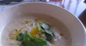 Melengető fokhagymakrémleves