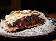 Meggyes-mákos rétes kész réteslapból