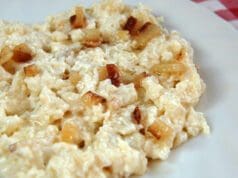 Kapros-juhtúrós sztrapacska füstölt szalonnával