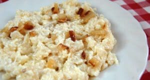 Kapros-juhtúrós sztrapacska füstölt szalonnával