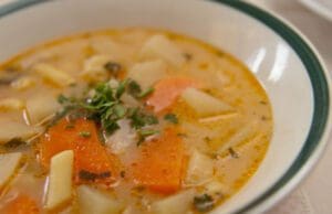 Egyszerű gyomorkímélő karalébéleves Húsvét után