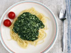 Villámgyors spenótos spagetti, amely a diétádba is bőven belefér