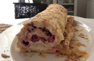 MEGCSINÁLTUK – Málnás-mascarponés habcsókrolád habcsókrolád