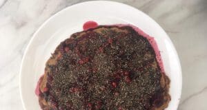 Olvasónk receptje: erdei gyümölcsös-mogyoróvajas vegán palacsinta