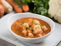 Egy leves telis-tele zöldséggel: ízletes magyaros karfiolleves