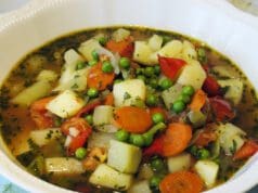 Mindent bele zöldségleves