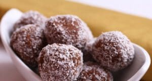 Vegán banános kókuszgolyó