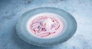 Erdei gyümölcsleves: egy főzés nélküli hűsítő finomság