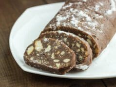 A gyermekkor ízei: sütés nélküli kekszszalámi