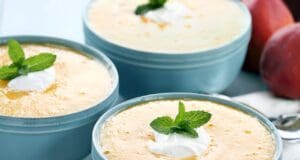 Frissítő őszibarack-krémleves