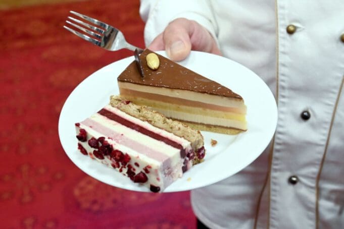 2020 ország tortája