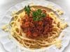 Ti is emlékeztek a menzás bolognai spagettire? Mutatjuk a receptjét!