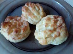 Extrán túrós és elképesztően omlós pogácsa pogácsa