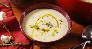 Selymes karfiolkrémleves karfiolkrémleves