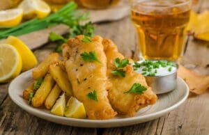 A hagyományos panír helyett: paprikás kukoricalisztben sült hal kukoricalisztben hal