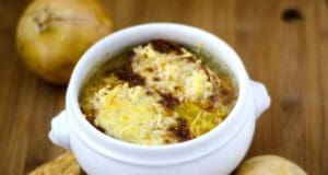 Az imádnivaló francia hagymaleves francia hagymaleves