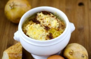 Az imádnivaló francia hagymaleves francia hagymaleves