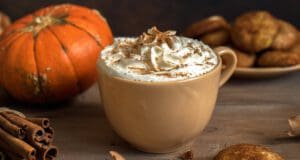 Az ősz nagy kedvence: sütőtökös fűszeres latte sütőtökös latte
