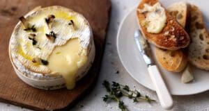 Sült camembert, a krémes francia lakoma sült-camembert