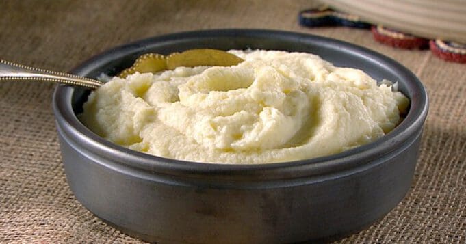 krumplipüré körtével
