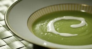 Mennyei zöldborsókrémleves pillanatok alatt zöldborsókrémleves