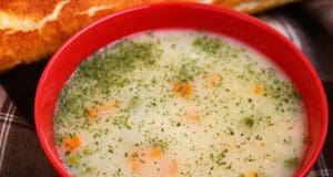 Erdélyi ínyencség: tárkonyos-lestyános burgonyaleves tárkonyos-burgonyaleves