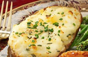 Sajttal töltött sült burgonya sajttal-töltött-krumpli