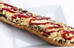 Zapiekanka, a gouda sajtos lengyel melegszendvics Zapiekanka