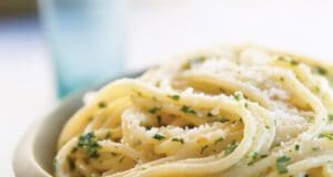 Tejszínes-pestós spagetti tejszínes-pestós-spagetti