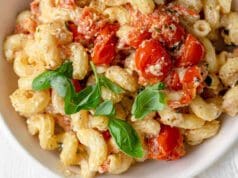 TikTok szupersztár: a paradicsomos-fetás tészta paradicsomos-fetás tészta