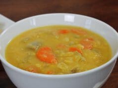 Pénztárcabarát finomság: sárgaborsóleves zöldségekkel sárgaborsóleves