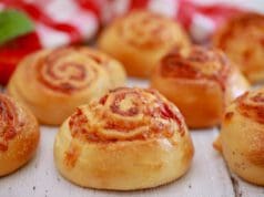Ezt fald fel: magyaros mini pizzás csiga pizzás csiga