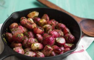 Fűszeres sült retek – fenséges, gyors és egészséges köret sült retek