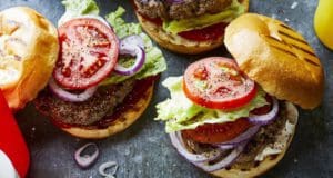 Több száz hamburgerrel és gyrossal köszönik meg a mentősök áldozatos munkáját feljelentett mentős