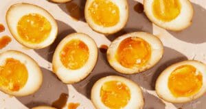 A japán konyha remeke: szójaszószban pácolt főtt tojás szójaszószban pácolt tojás