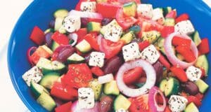 Tavaszi görög saláta recept görög saláta