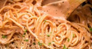 Villámgyors vacsora: tejszínes-paradicsomos spagetti tejszínes paradicsomos spagetti