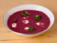 Nyári cseresznyekrémleves cseresznyekrémleves