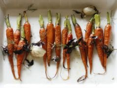 Tepsiben sült mézes-fokhagymás sárgarépa mézes fokhagymás sárgarépa