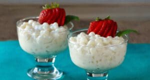 Reggeli tápiókapuding gyümölcsökkel tápióka desszert