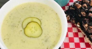 Hűtsd le magad: Hideg kovászosuborka-leves a forró nyári napokra kovászosuborka-leves