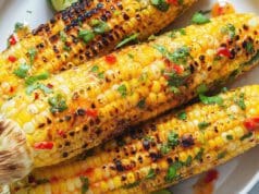 Grillezett kukorica chilis, lime-os fűszervajjal grillezett kukorica chilis